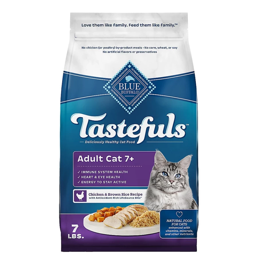 PetSmart Blue Buffalo Tastefuls Natural Senior Dry Cat Food with Chicken for Mature Cats