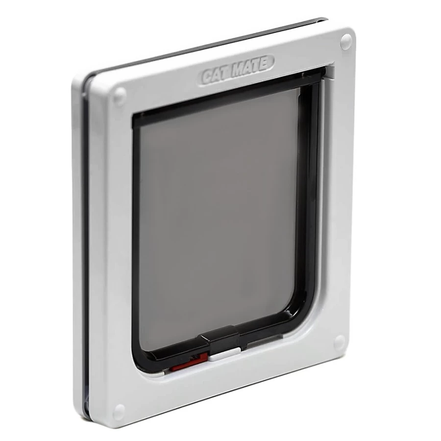 PetSmart Lockable Cat Flap for Doors – Secure Pet Access by Cat Mate