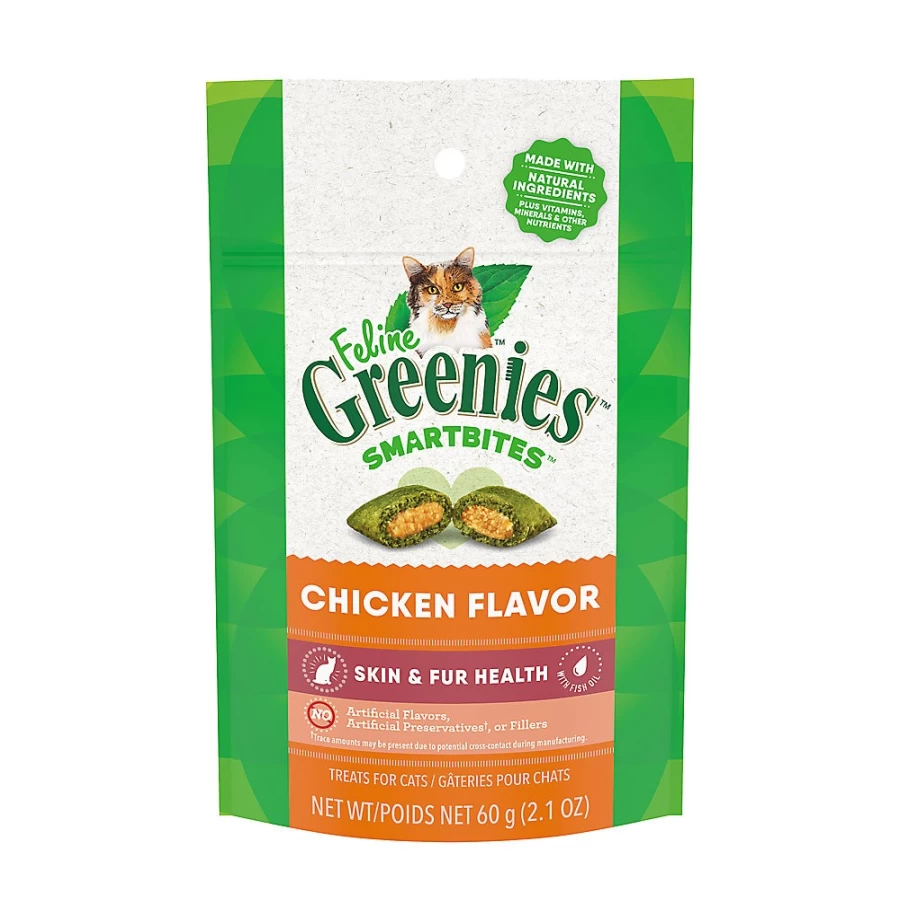 PetSmart Feline Greenies SmartBites Cat Treats for Skin & Fur Health - Chicken Flavor Adult Cat Snacks