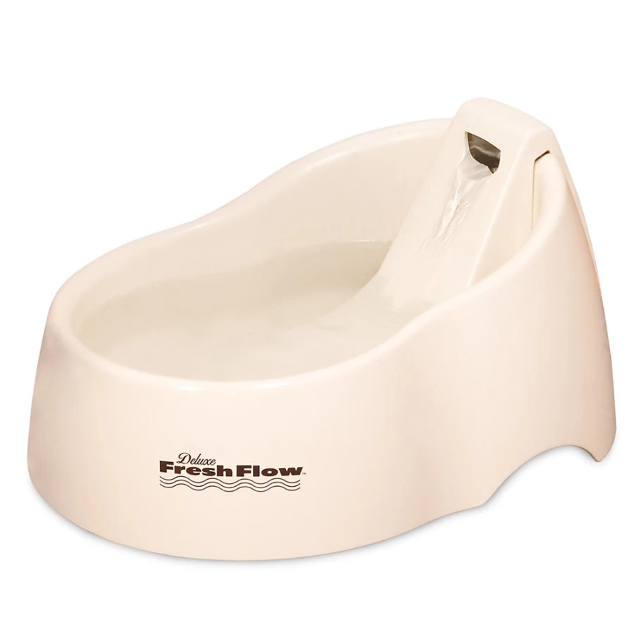 PetSmart Deluxe Fresh Flow Automatic Pet Water Fountain for Cats and Dogs