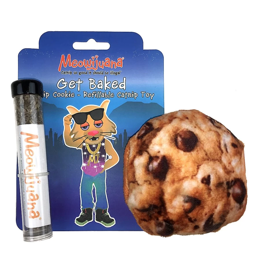 "PetSmart Meowijuana Get Baked Refillable Catnip Cat Toy - Cookie Shape for Play"