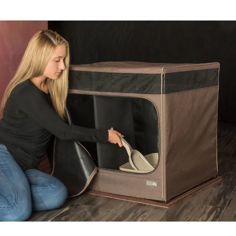 PetSmart Pro Pawty Covered Cat Litter Box - Odor Control & Privacy for Cats