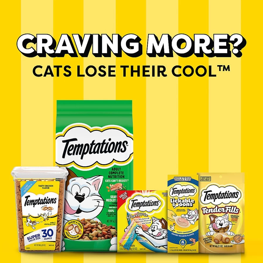 PetSmart Temptations Meaty Bites Soft Cat Treats with Chicken Flavor for Adult Cats