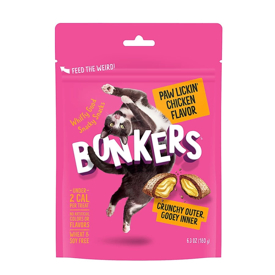 "PetSmart Bonkers Crunchy Cat Treats - Delicious Paw-Lickin’ Chicken Flavor for Cats"